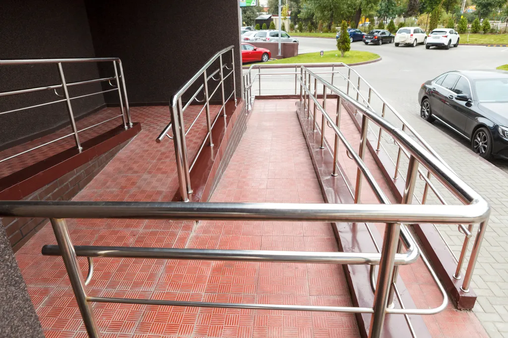 Большая квартира с видом на красивые закаты у Гран-при и Олимп пять.