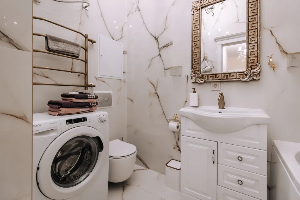 Рыжий Кот Голд (видовая квартира с изолированной спальней)