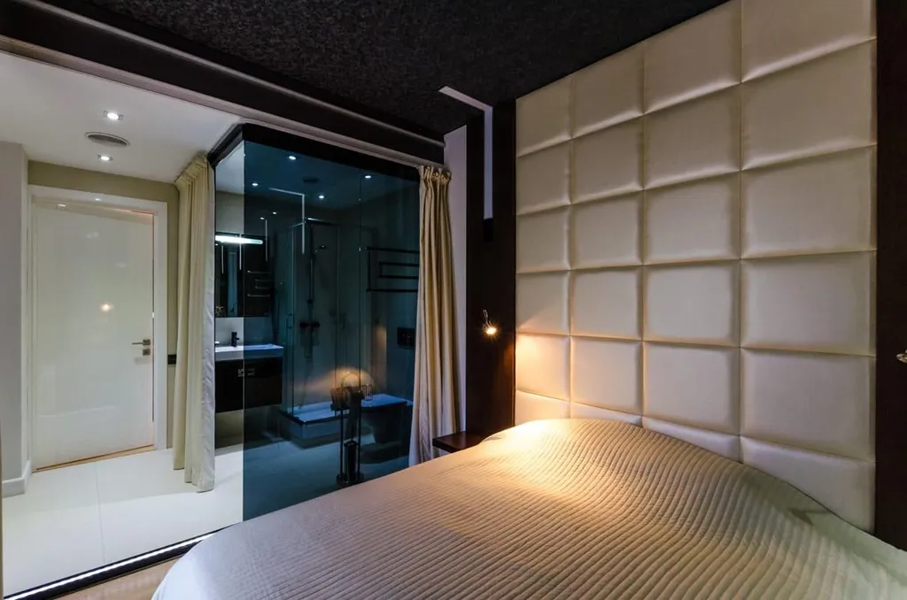 Стильные трёхкомнатные апартаменты с потрясающим видом на горы