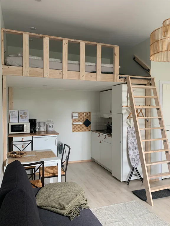 Cozy & Central Loft in Finnish wooden house 1914