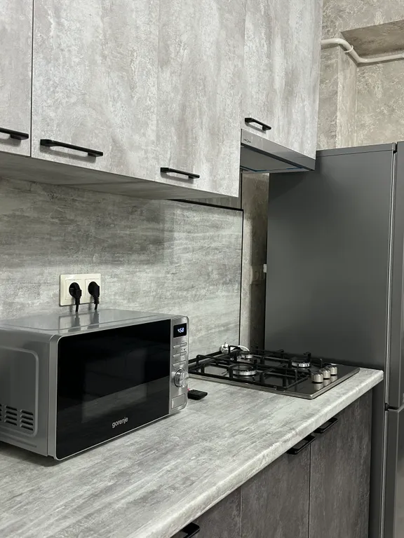 Новая уютная 1-клмнатная квартира с новой мебелью