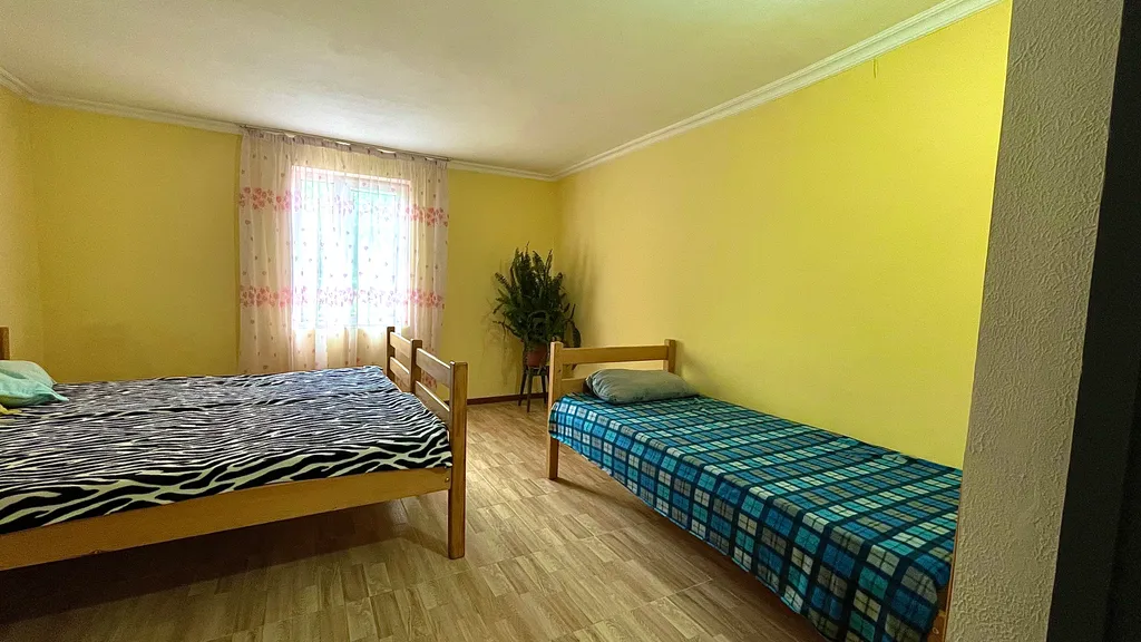 Этаж для большой компании в гостевом доме у моря