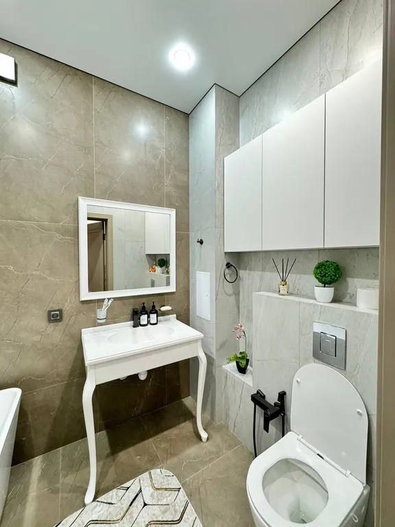 Просторная уютная двухкомнатная квартира в центре левого берега