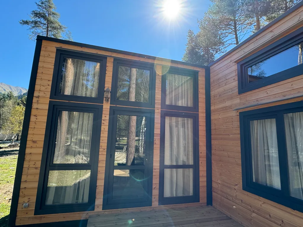 Коттедж в лесу рядом с рекой — аренда посуточно в Архыз