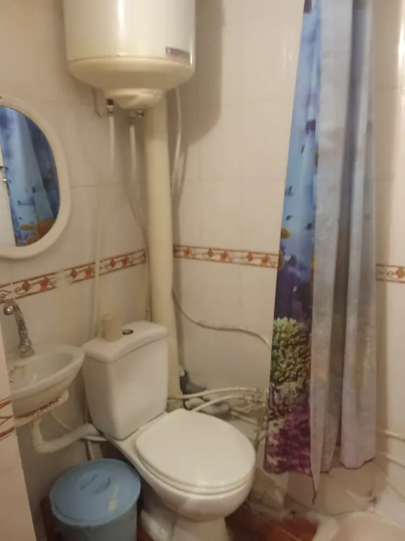 Комната в частном доме, уютная рядом с морем и далеко от центра города