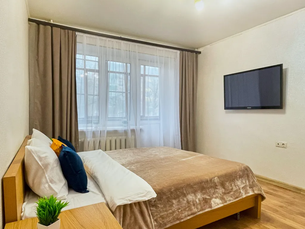 Просторная квартира с раздельными комнатами для 1-6 гостей