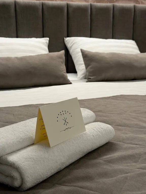 Дом с баней и бассейном