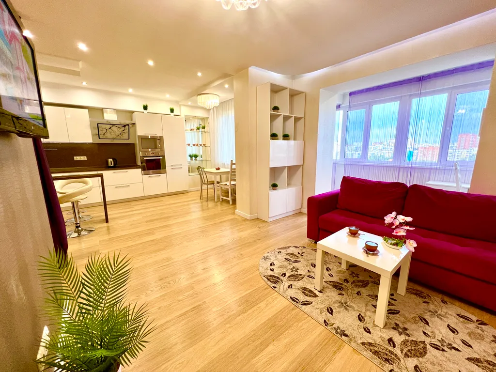 Квартира Квартира Стильная шикарная студия рядом с МТЛ-ареной — Самара