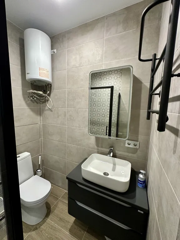 Уютная студия недалеко от озера - отдых в тишине и комфорте