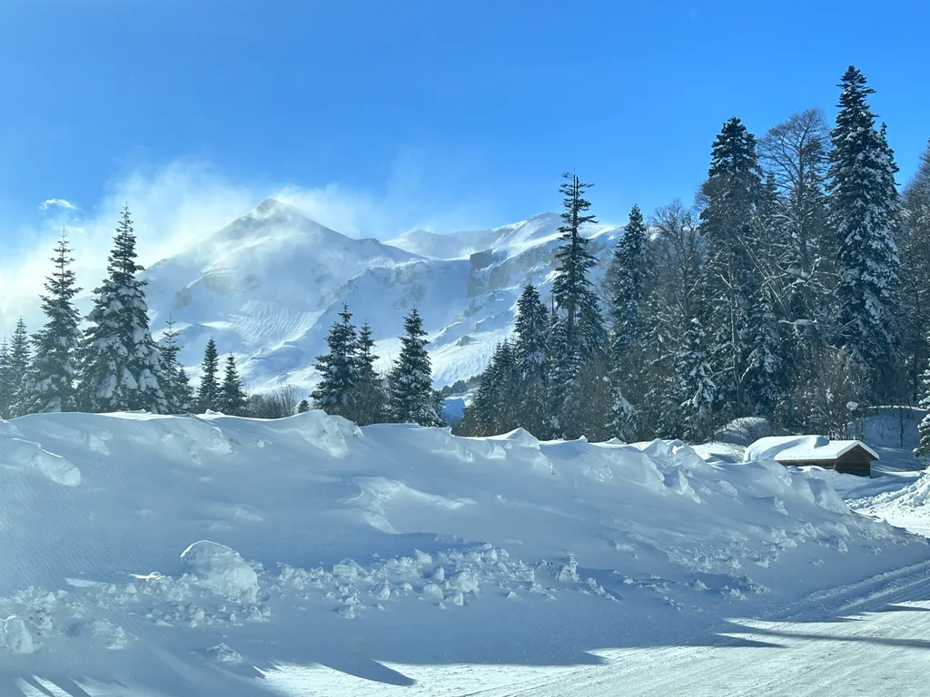 Уникальный дом-баня с собственной террасой