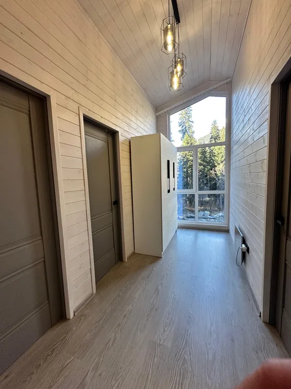 Коттедж 2 новый в самом сердце Домбая