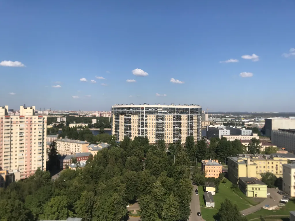 Красивая квартира Oliva с видом у метро