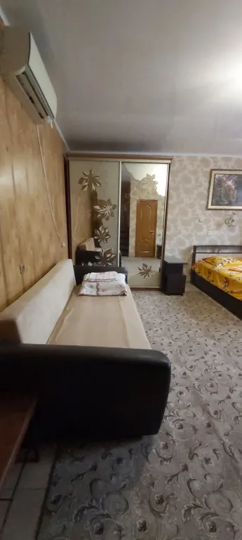 Часть дома с отдельным входом и террасой