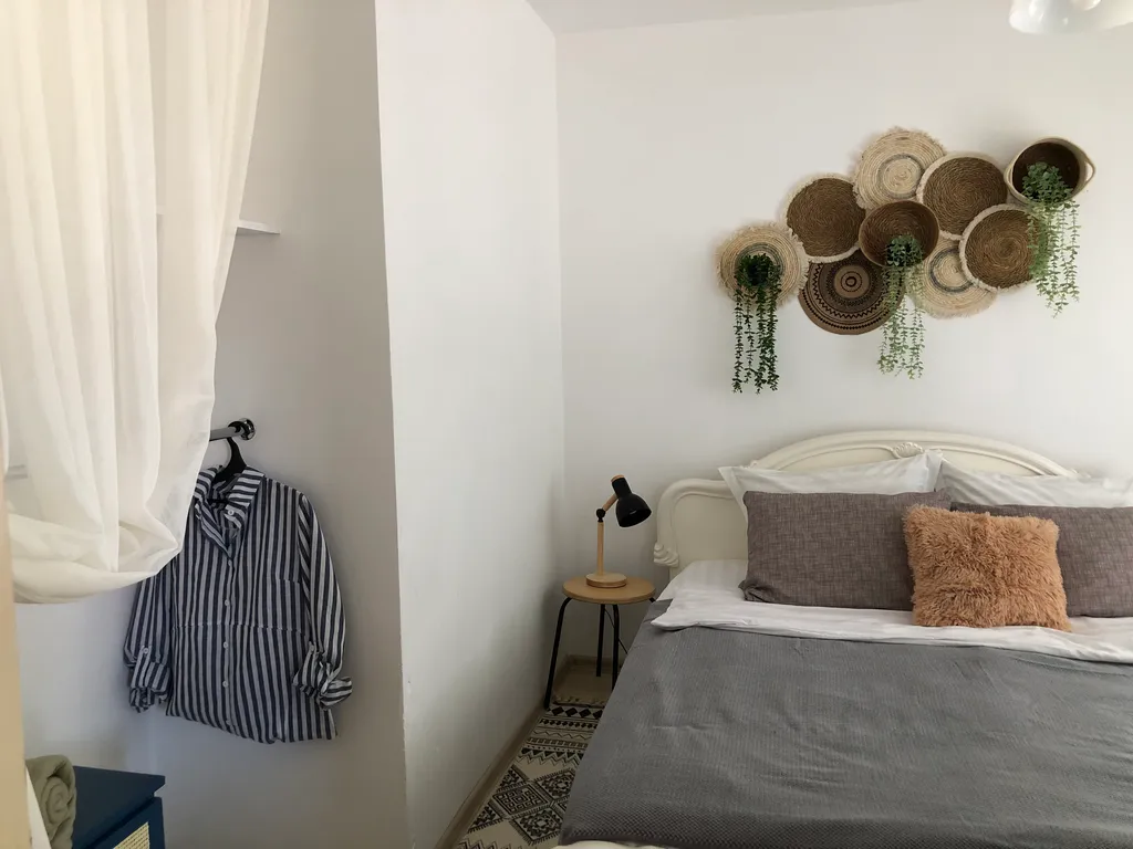 Просторная квартира для путешествия семьей на Алтай в центре города