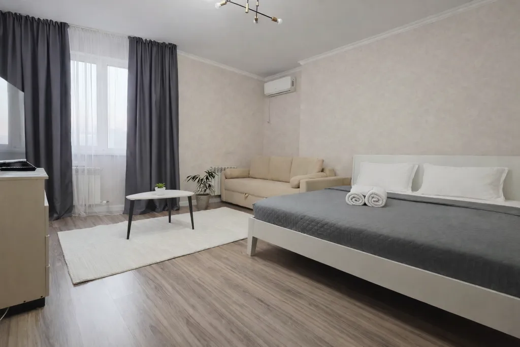 2х-комнатная квартира в жк Лазурный квартал, центр, 2 кровати, диван, кондиционер — аренда посуточно в Астана (Нур-Султан)