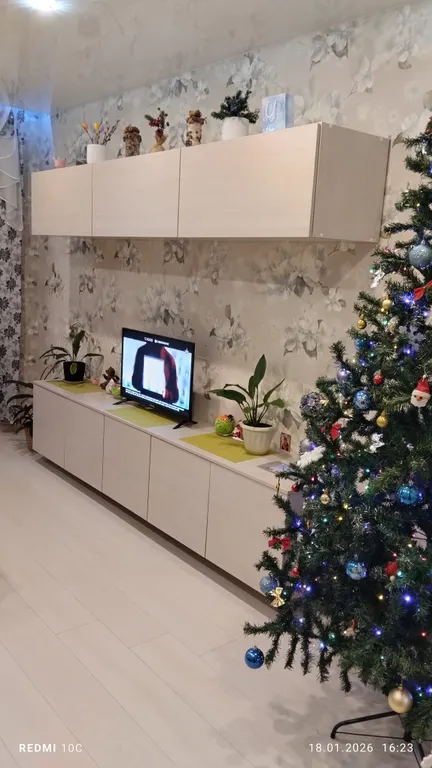 Квартира 1-комнатная Квартира — Тихвин