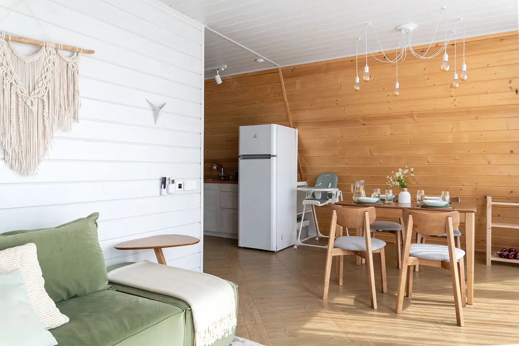 А・Фрейм ВИСТА Логиново
Дом с сауной, видом на лес и реку