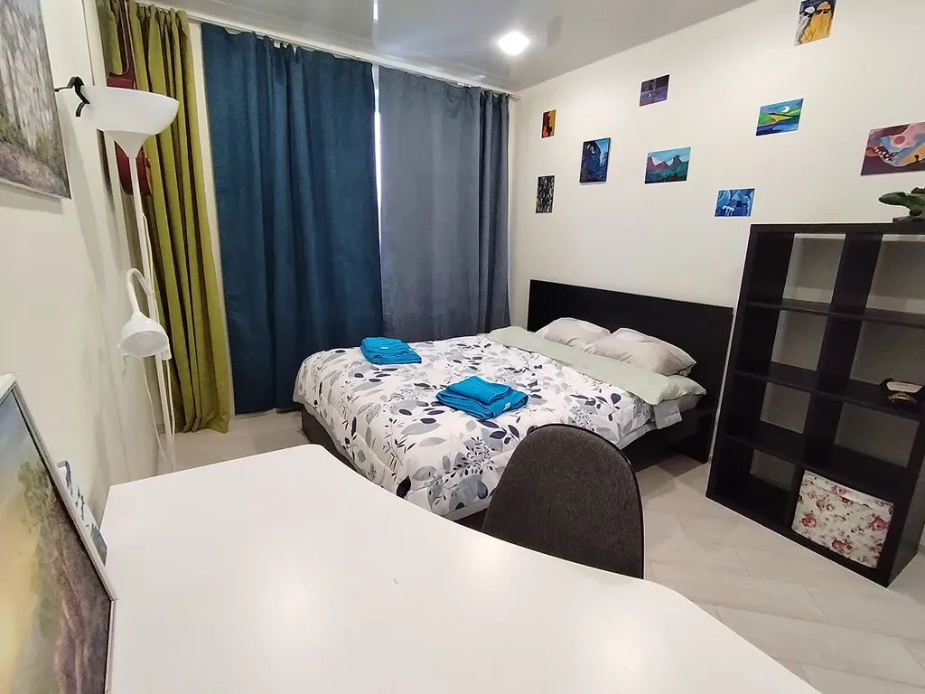 Уютный дом у реки