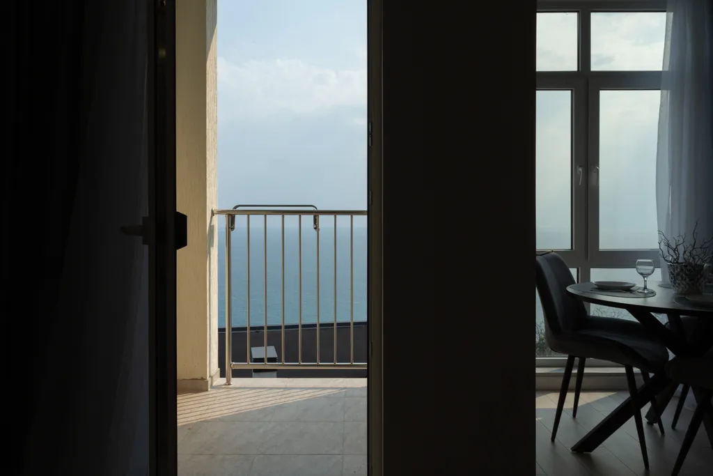 Апартаменты облако над волнами