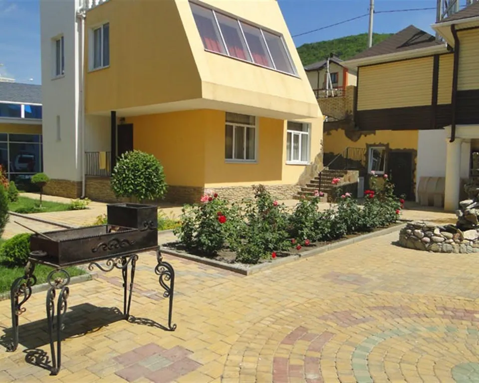 Коттедж 4-комнатный Дом — аренда посуточно в Сукко