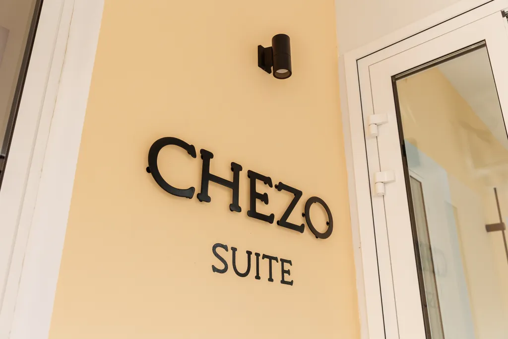 Chezo suite