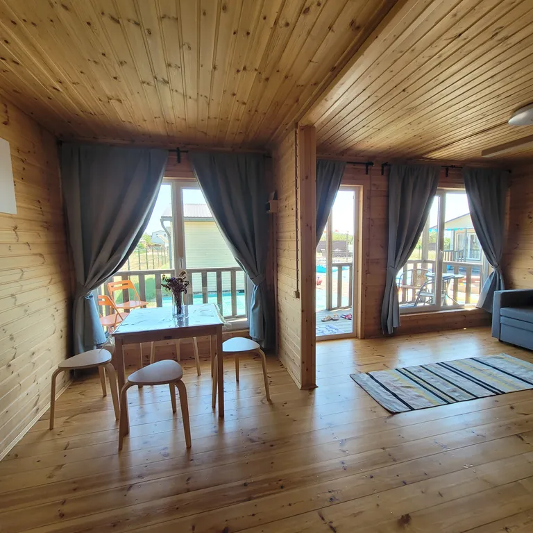 Эко домик с кухней и верандой