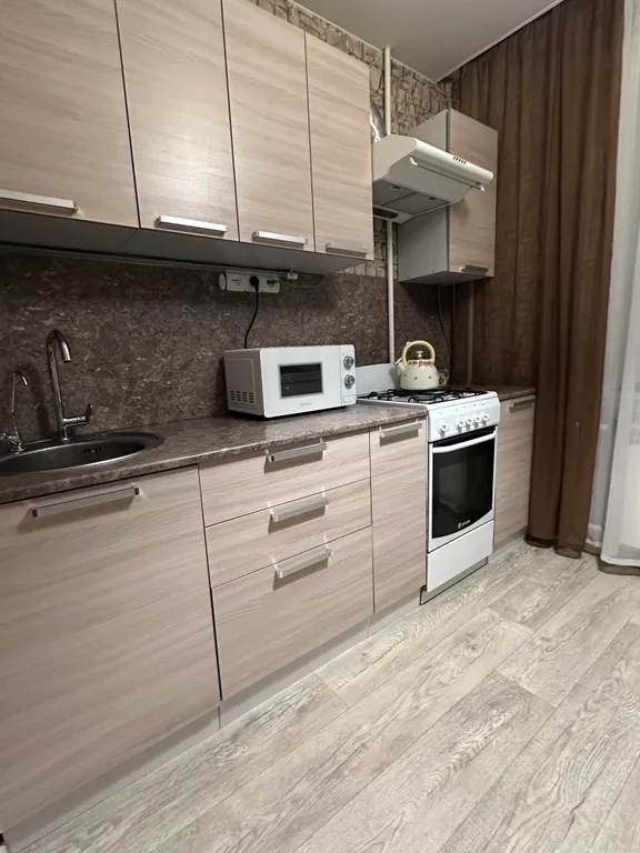 Уютная квартира — аренда посуточно в Псков