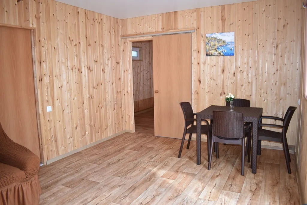 Двухкомнатный 4-х местный номер на берегу Азовского моря