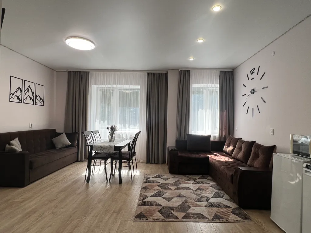 Уютная квартира с видом на горы и лес — аренда посуточно в Домбай