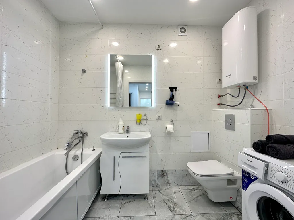 Просторная 2-к квартира в центре. Не берем оплату за финальную уборку