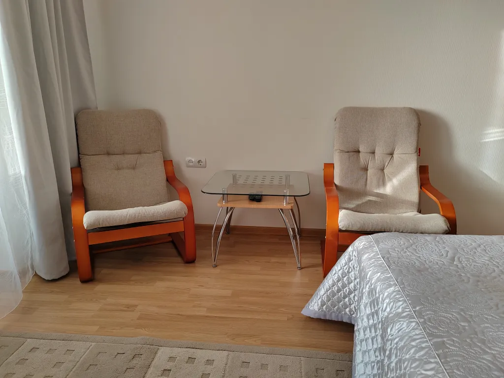 Около музея космонавтики с видом на памятник 600-летию Калуги