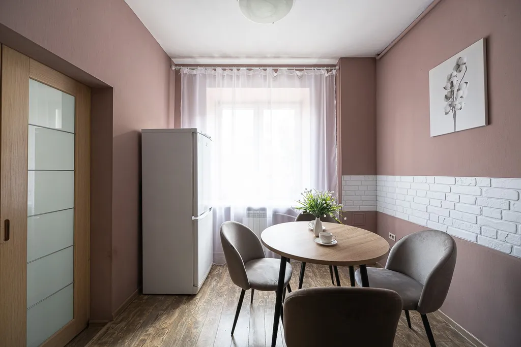 На площади Революции