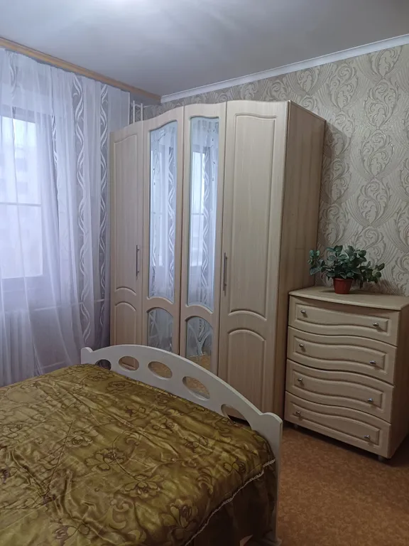 Уютная квартира трёхкомнатная — аренда посуточно в Миллерово