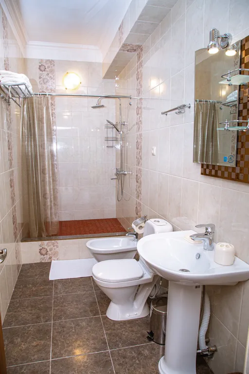 Апартаменты 2-х комнатные в гостевом комплексе