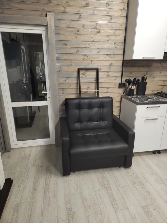 Дом-баня на берегу озера