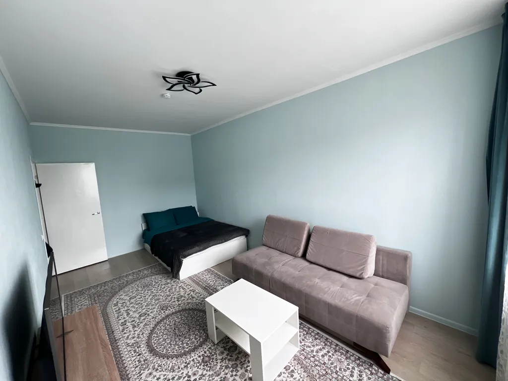 Евродвушка до 6 гостей, 2 этаж, 150 м до магазина, парк рядом