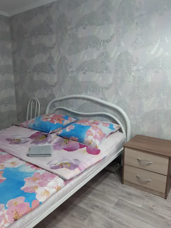 Теплая, чистая 2 комнатная квартира