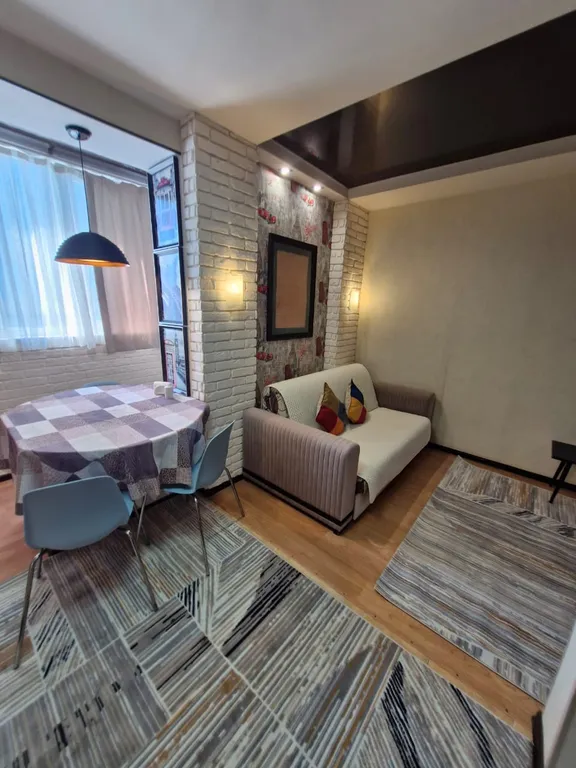 Шикарный апартамент на левом берегу столицы