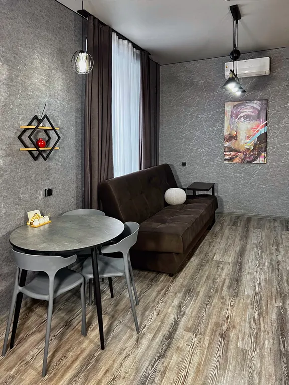 Красивая двухкомнатная квартира формата евро в центре рядом с вокзалом