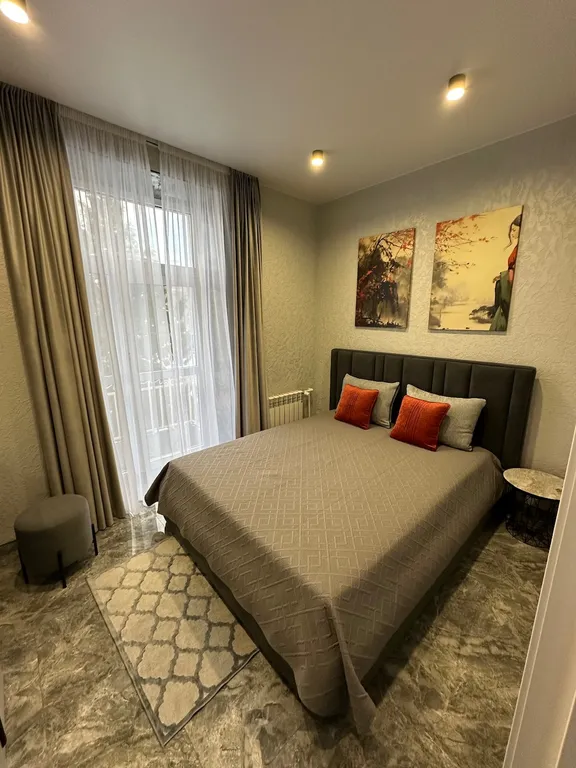 Стильная двухкомнатная квартира в тихом месте, центр города, цирк