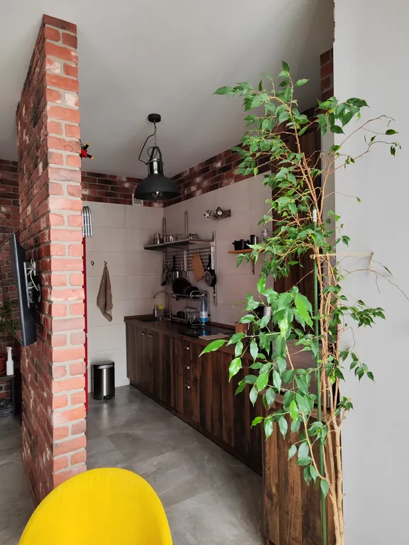 Уютная квартира-студия в стиле лофт в тихом районе