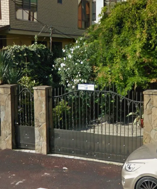 Двух этажный дом