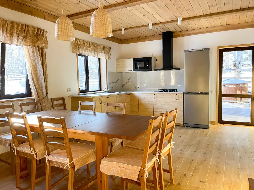 4-комнатный Дом