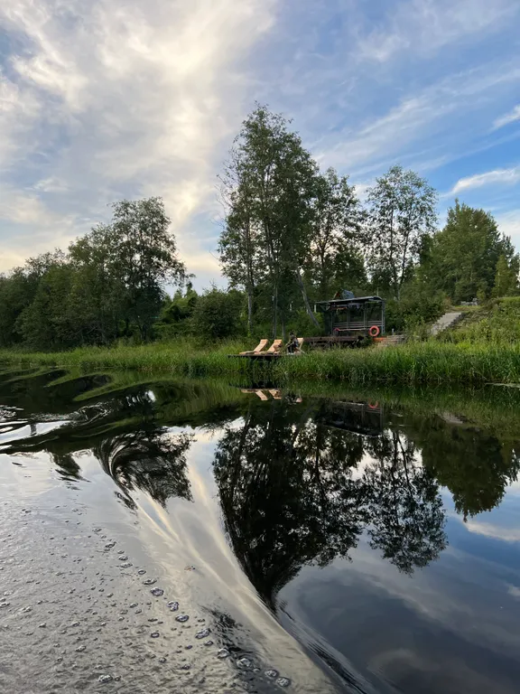 Коттедж Семейный коттедж на берегу реки Лава — Ручьи