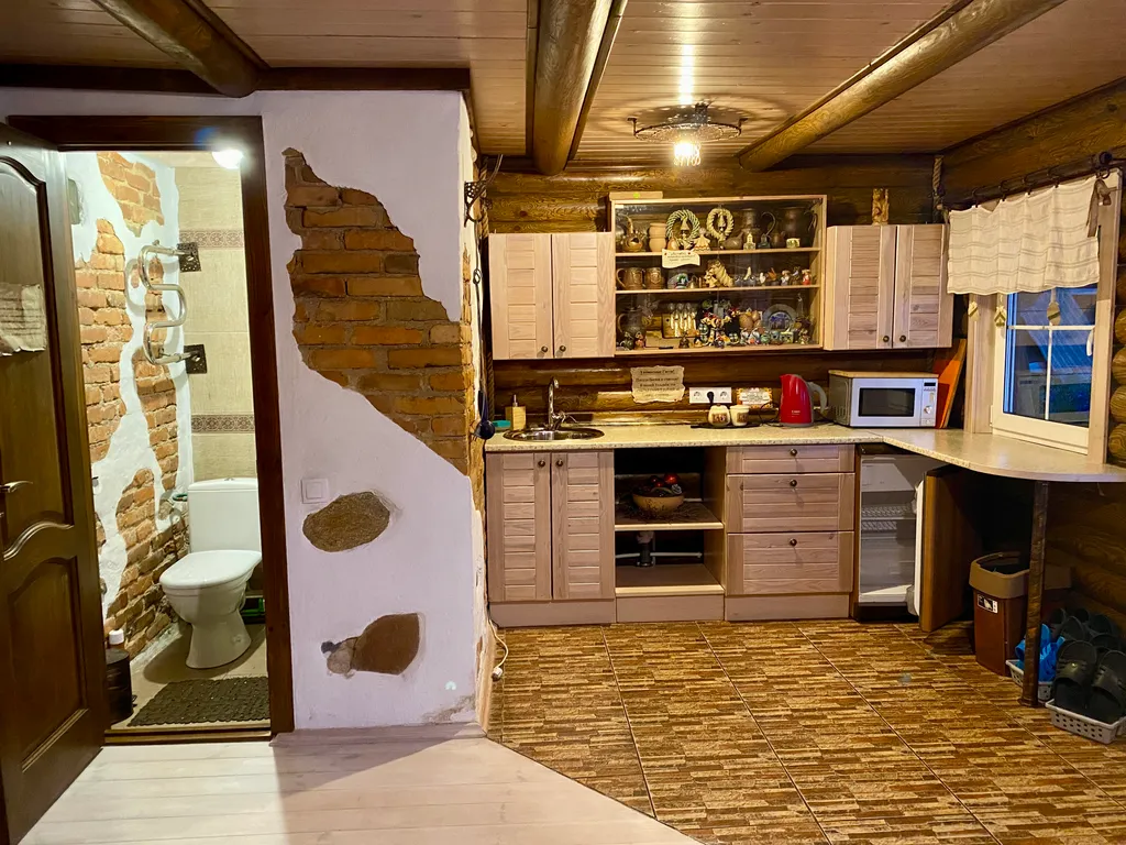 Дом для большой компании возле Мирского замка