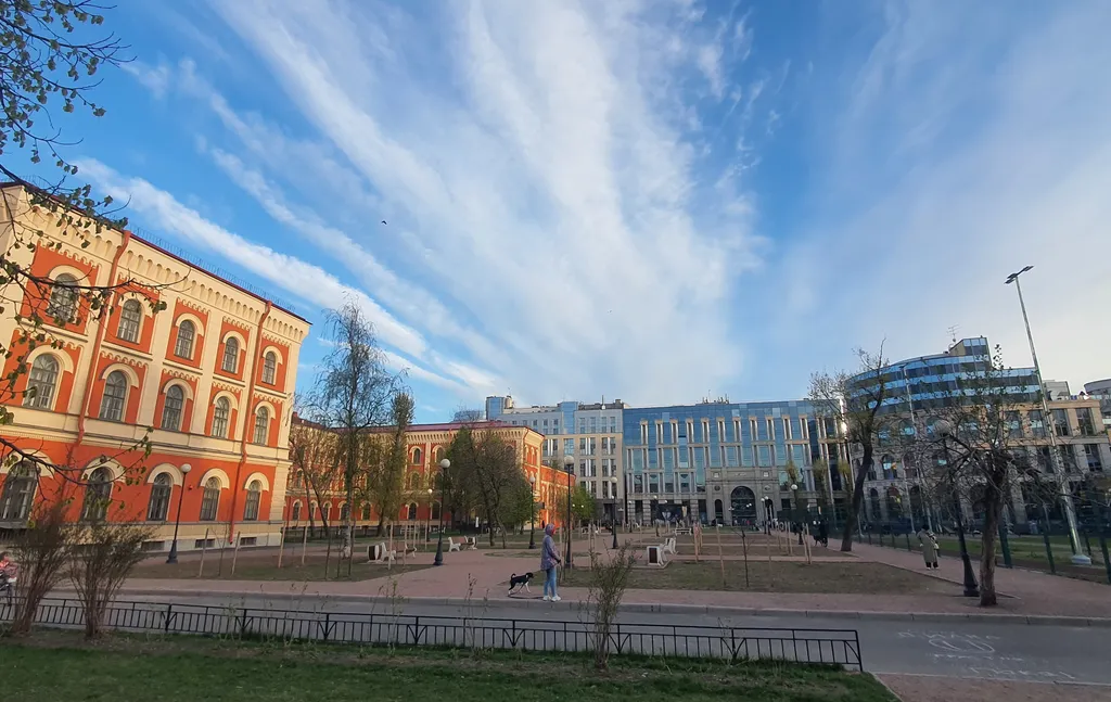 Квартира Квартира с видом на сад Павловской гимназии — Санкт-Петербург