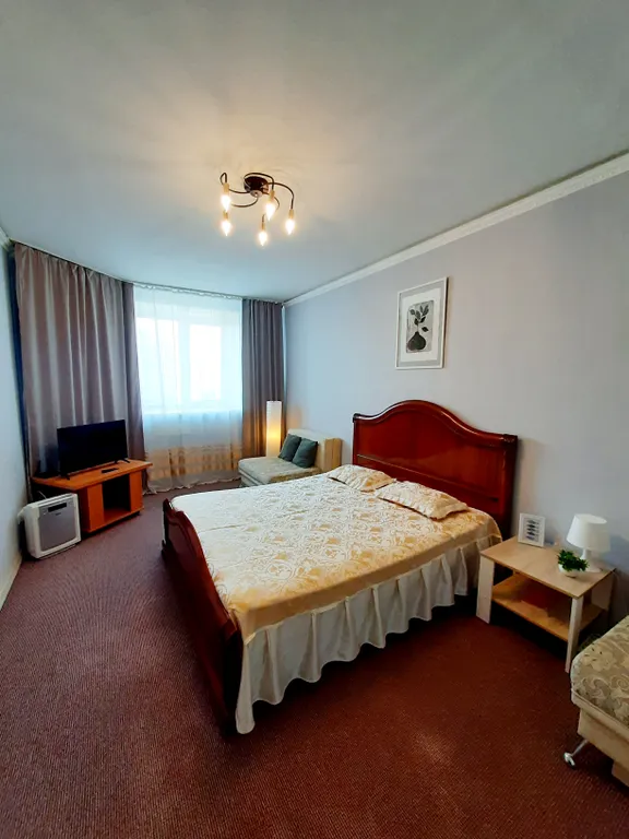 Уютная квартира на проспекте Мира 44 — аренда посуточно в Сургут