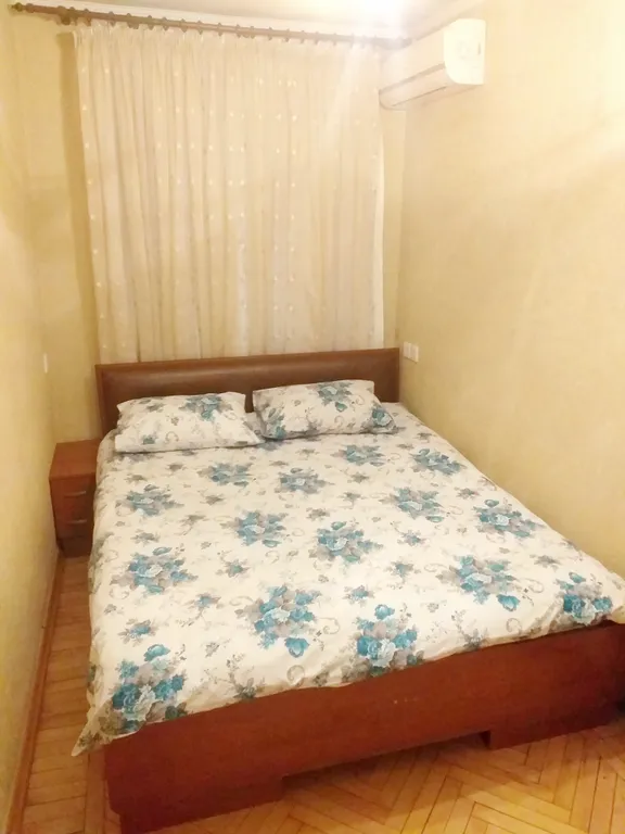 Квартира в центре, в старинном архитектурном доме