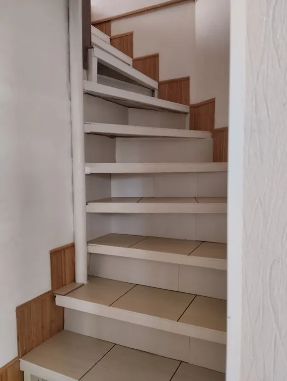 Апартаменты в двух уровнях с видом на море и горы