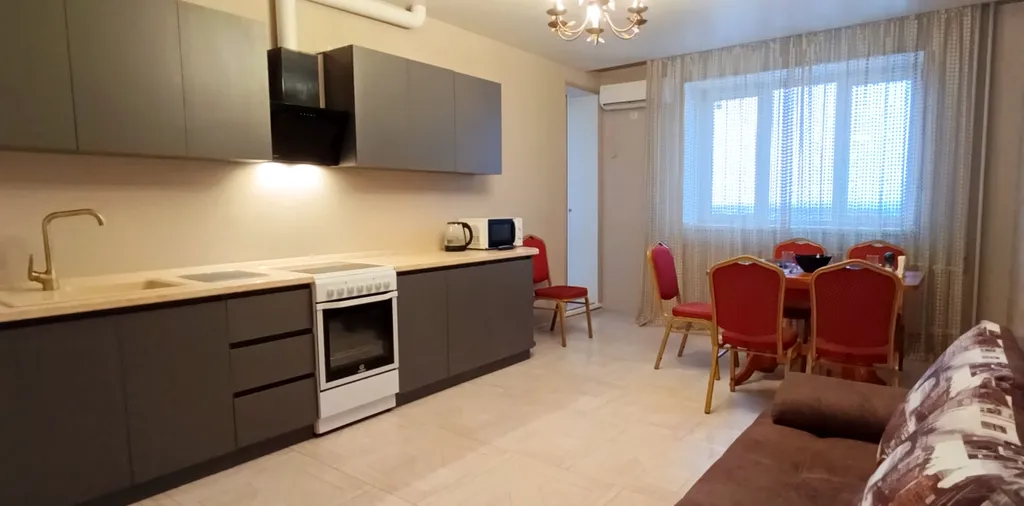 Новая просторная трёшка на Дубраве